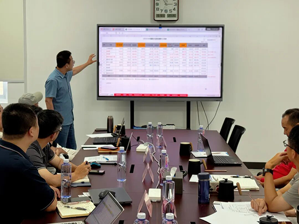 北京市经信局产促中心一行莅临北京尊凯实业官网生物科技有限公司调研，就公司承担的细胞与基因治疗药物领域三项关键技术攻关任务，开展考察调研。